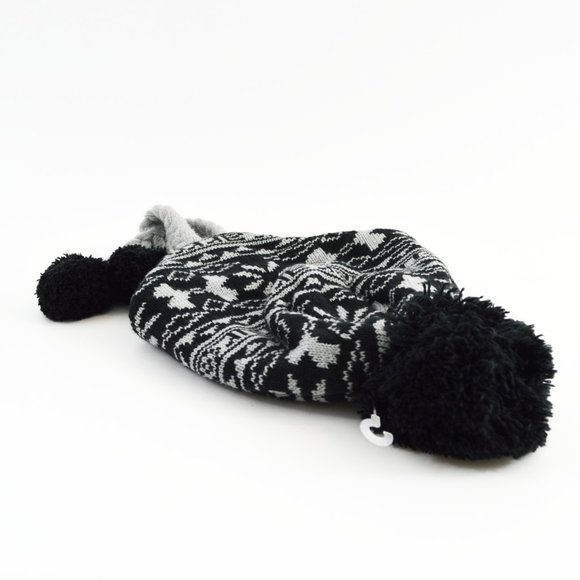 Under Armour Pom Pom Hat #164-22 - Picture 3 of 3